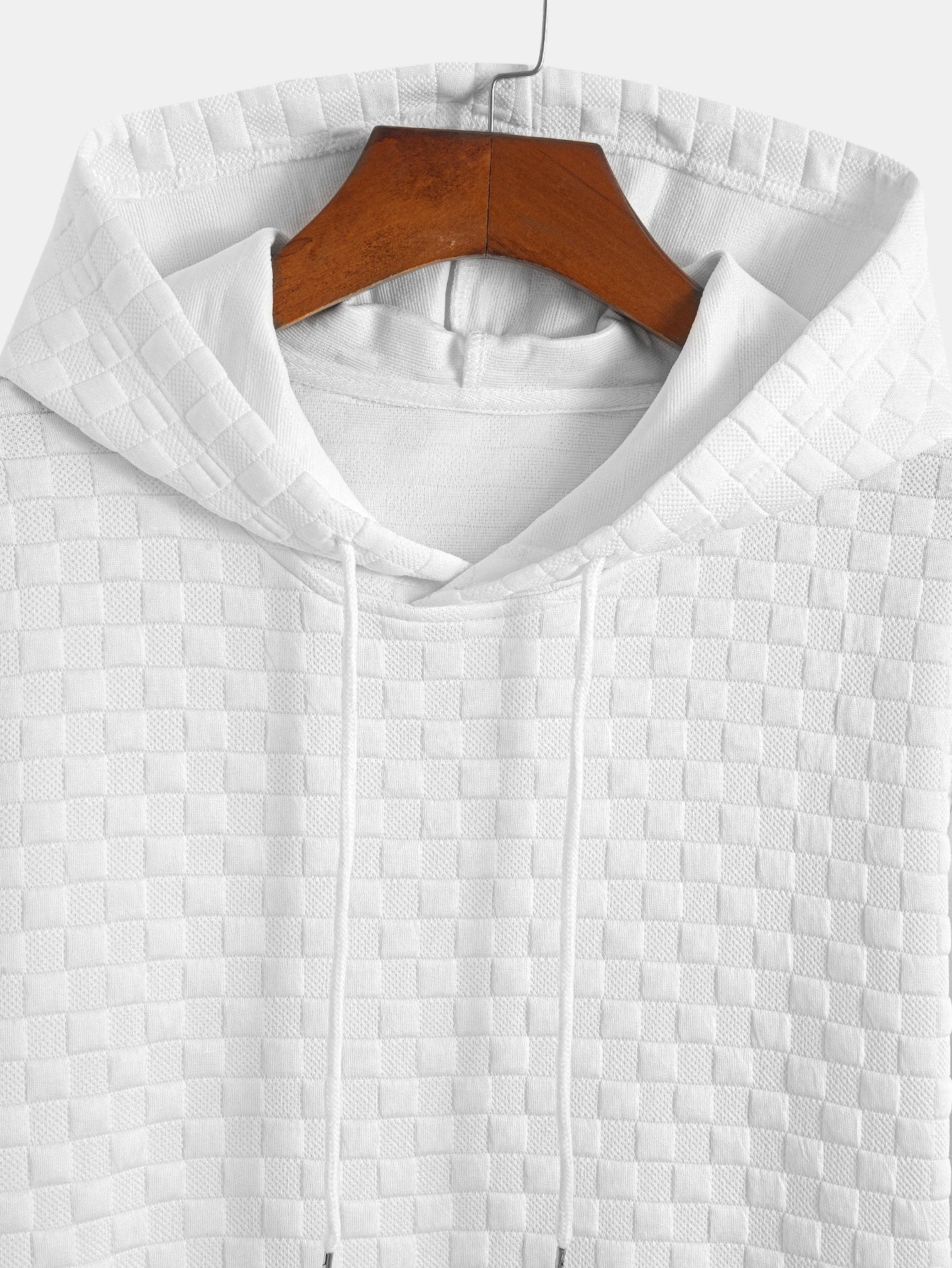 Kariertes Jacquard-T-Shirt mit Kapuze und abgerundetem Saum & Karierte Jacquard-Shorts
